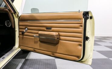 Unknown-Camaro-1968-Yellow-Brown-14