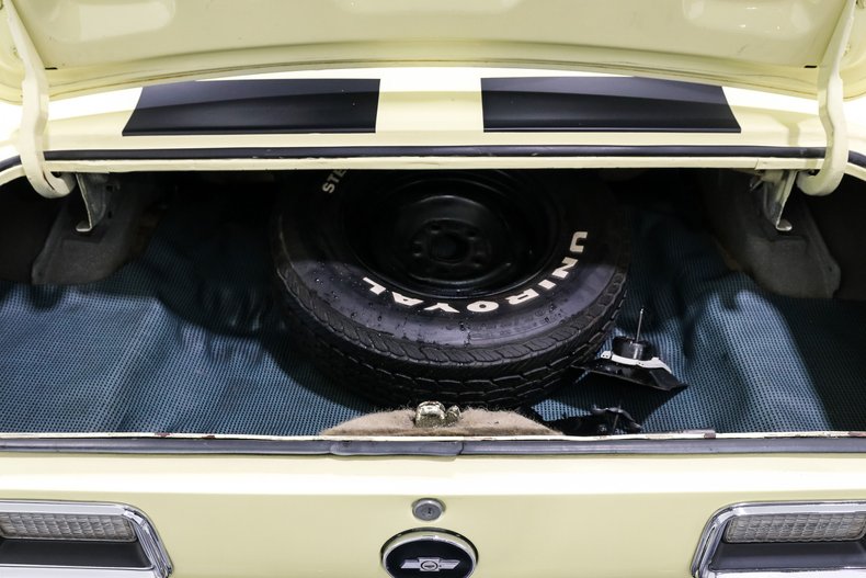 Unknown-Camaro-1968-Yellow-Brown-20
