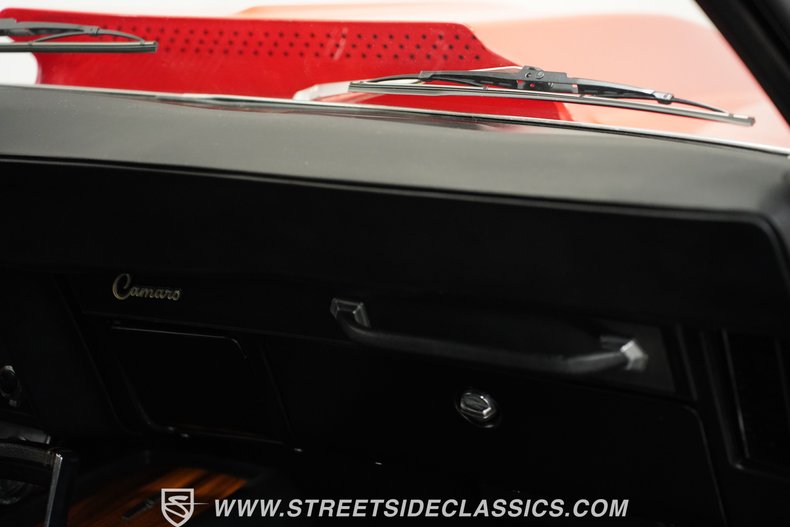 Unknown-Camaro-1969-Bolero-Red-Black-10