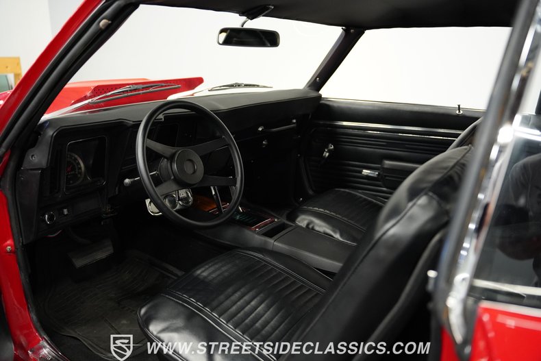 Unknown-Camaro-1969-Bolero-Red-Black-12