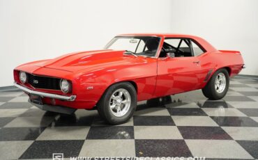 Unknown-Camaro-1969-Bolero-Red-Black-13