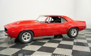 Unknown-Camaro-1969-Bolero-Red-Black-14