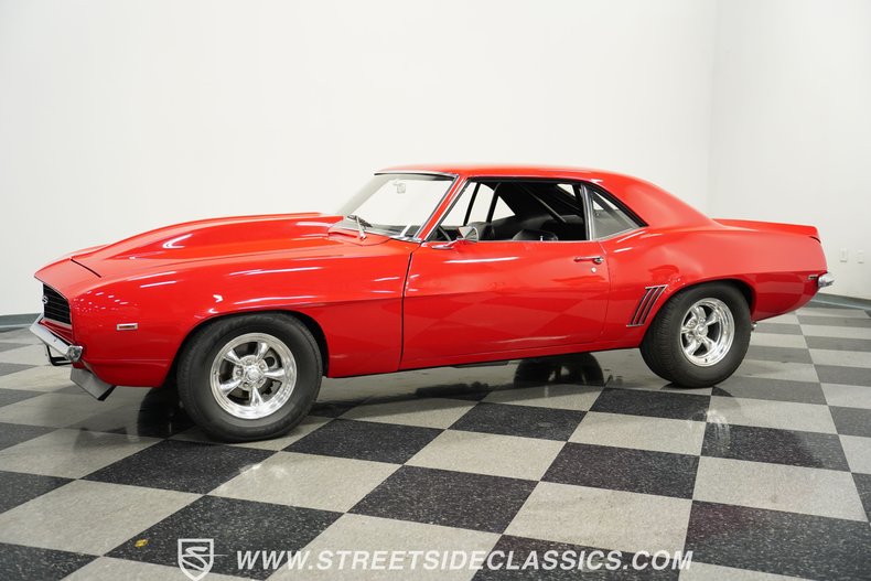 Unknown-Camaro-1969-Bolero-Red-Black-14