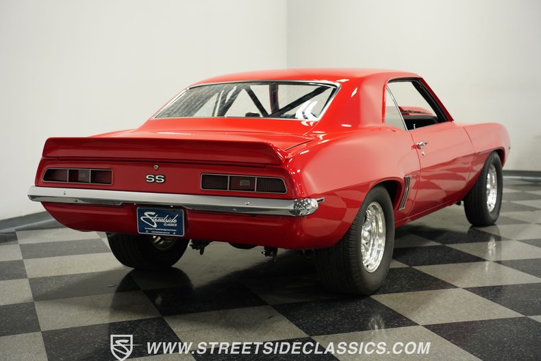 Unknown-Camaro-1969-Bolero-Red-Black-19