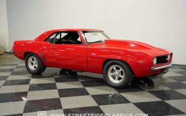 Unknown-Camaro-1969-Bolero-Red-Black-24