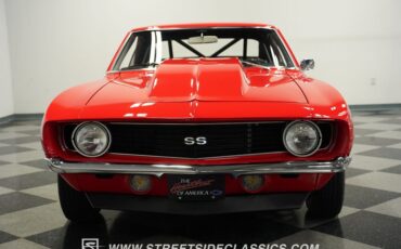 Unknown-Camaro-1969-Bolero-Red-Black-26