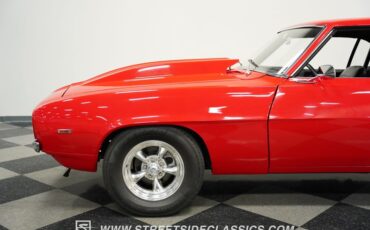Unknown-Camaro-1969-Bolero-Red-Black-31