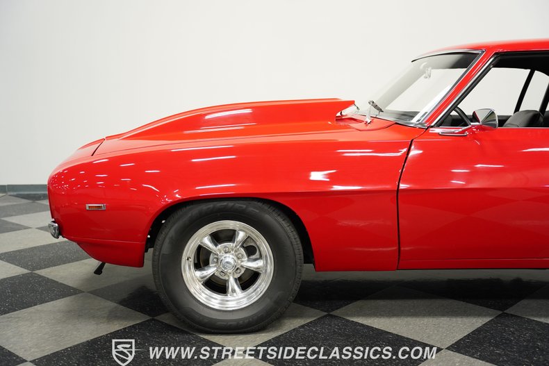 Unknown-Camaro-1969-Bolero-Red-Black-31