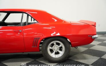 Unknown-Camaro-1969-Bolero-Red-Black-32