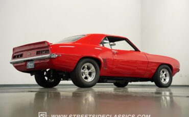 Unknown-Camaro-1969-Bolero-Red-Black-35
