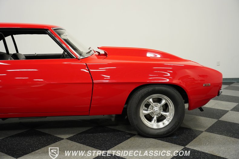 Unknown-Camaro-1969-Bolero-Red-Black-38