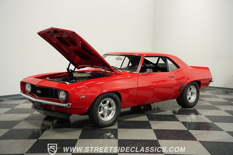 Unknown-Camaro-1969-Bolero-Red-Black-39