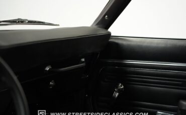 Unknown-Camaro-1969-Bolero-Red-Black-4