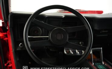 Unknown-Camaro-1969-Bolero-Red-Black-47
