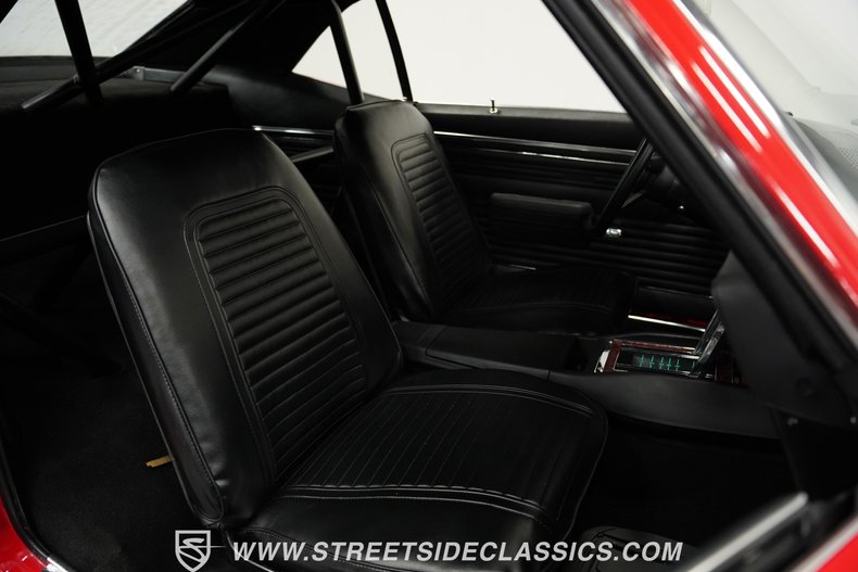 Unknown-Camaro-1969-Bolero-Red-Black-6