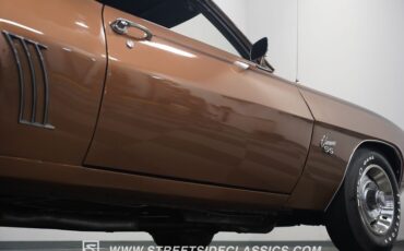 Unknown-Camaro-1969-Bronze-Black-ampamp-White-Ho-12