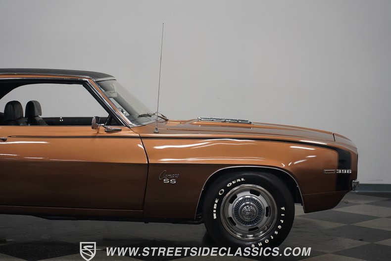 Unknown-Camaro-1969-Bronze-Black-ampamp-White-Ho-14