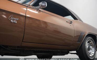 Unknown-Camaro-1969-Bronze-Black-ampamp-White-Ho-16