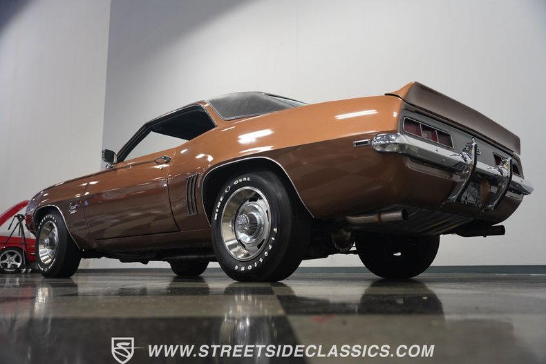 Unknown-Camaro-1969-Bronze-Black-ampamp-White-Ho-29