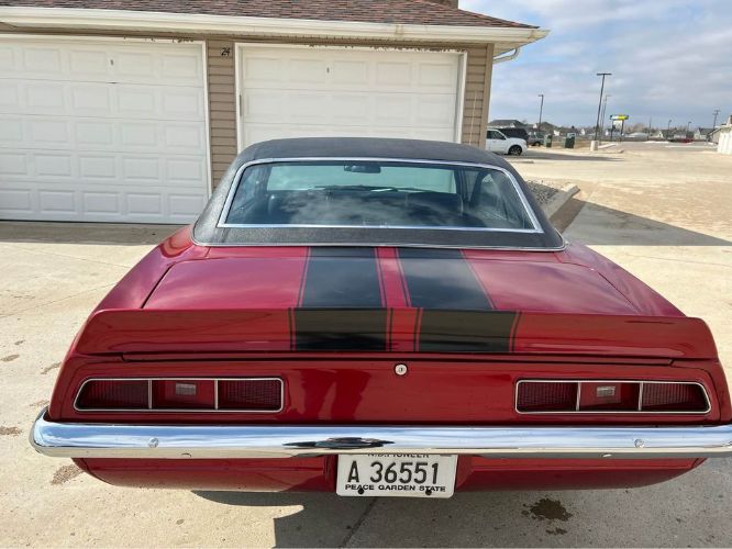 Unknown-Camaro-1969-Burgundy-Black-10