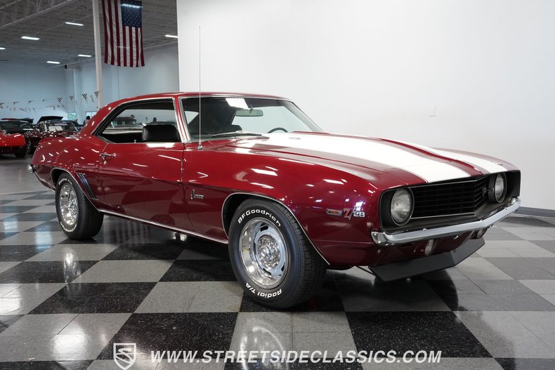 Unknown-Camaro-1969-Burgundy-Black-31