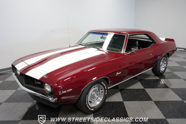 Unknown-Camaro-1969-Burgundy-Black-35