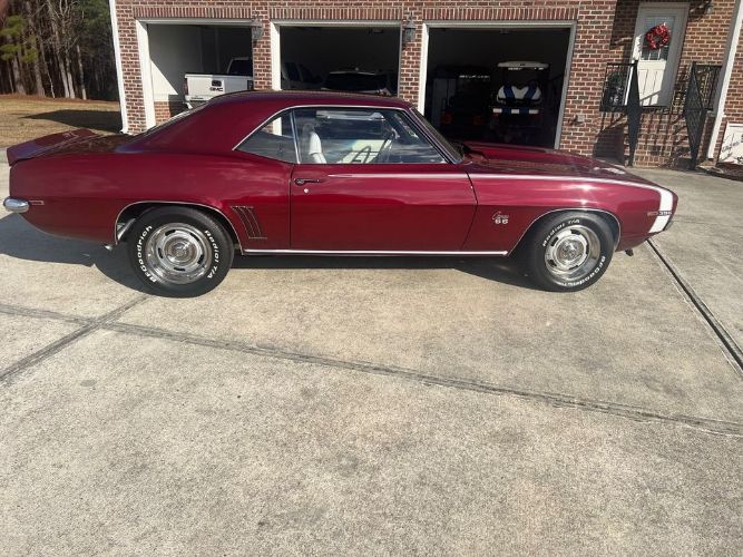 Unknown-Camaro-1969-Burgundy-White-6