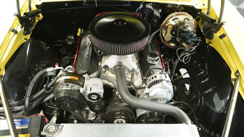 Unknown-Camaro-1969-Daytona-Yellow-Black-10