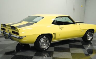 Unknown-Camaro-1969-Daytona-Yellow-Black-13