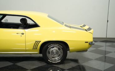 Unknown-Camaro-1969-Daytona-Yellow-Black-21