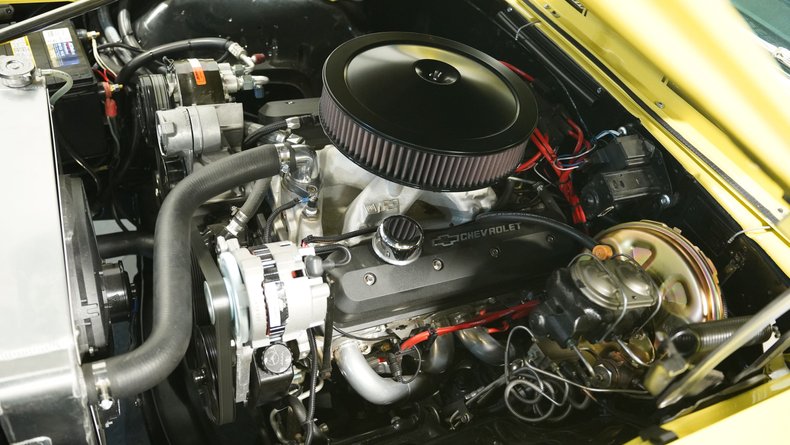 Unknown-Camaro-1969-Daytona-Yellow-Black-28