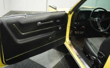 Unknown-Camaro-1969-Daytona-Yellow-Black-37