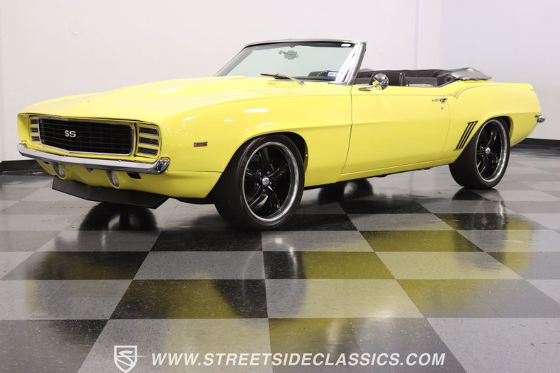 Unknown-Camaro-1969-Daytona-Yellow-Black-ampamp-White-Ho-15