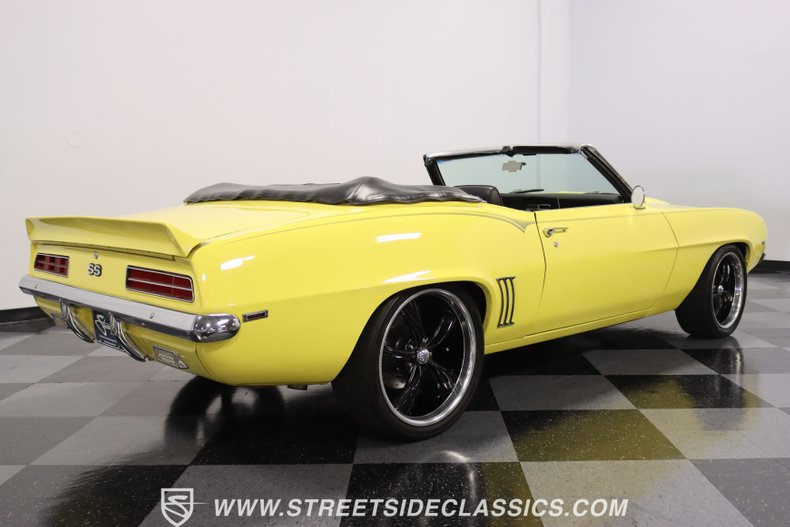 Unknown-Camaro-1969-Daytona-Yellow-Black-ampamp-White-Ho-21