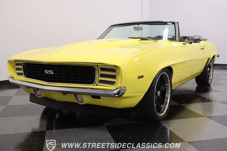 Unknown-Camaro-1969-Daytona-Yellow-Black-ampamp-White-Ho-26