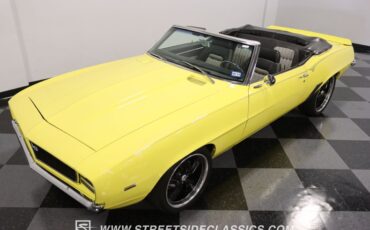 Unknown-Camaro-1969-Daytona-Yellow-Black-ampamp-White-Ho-27