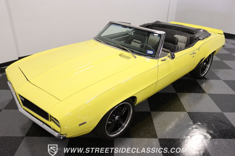 Unknown-Camaro-1969-Daytona-Yellow-Black-ampamp-White-Ho-27