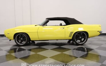 Unknown-Camaro-1969-Daytona-Yellow-Black-ampamp-White-Ho-30