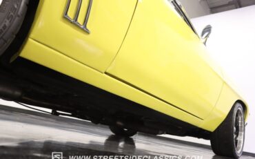 Unknown-Camaro-1969-Daytona-Yellow-Black-ampamp-White-Ho-37