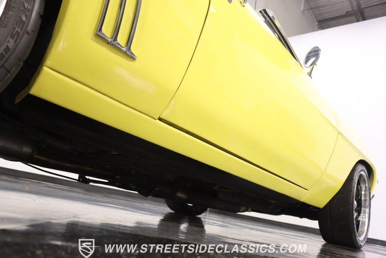 Unknown-Camaro-1969-Daytona-Yellow-Black-ampamp-White-Ho-37