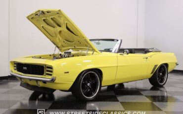 Unknown-Camaro-1969-Daytona-Yellow-Black-ampamp-White-Ho-41