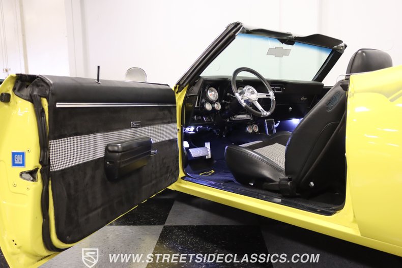 Unknown-Camaro-1969-Daytona-Yellow-Black-ampamp-White-Ho-48
