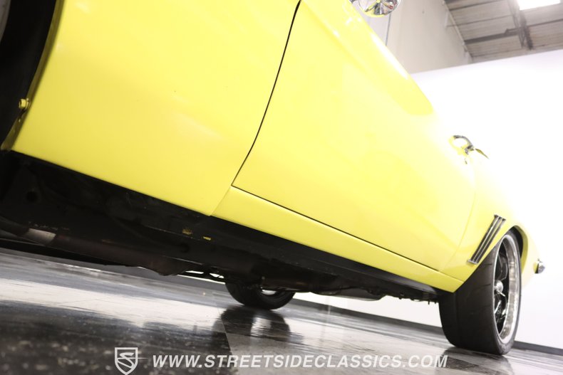 Unknown-Camaro-1969-Daytona-Yellow-Black-ampamp-White-Ho-6