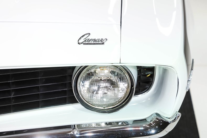 Unknown-Camaro-1969-Dover-White-Black-16