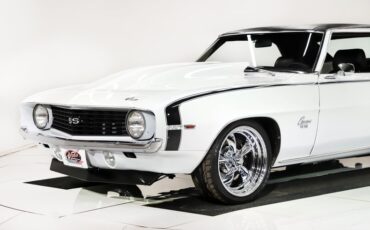 Unknown-Camaro-1969-Dover-White-Black-18