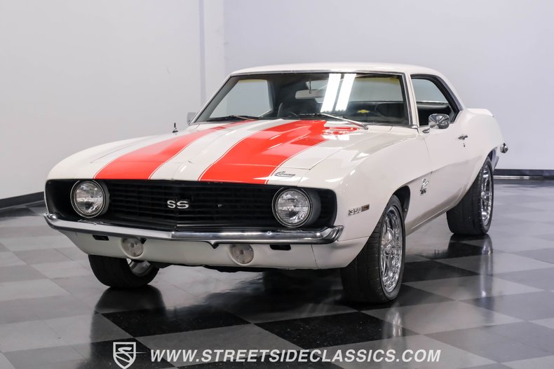 Unknown-Camaro-1969-Dover-White-Black-19