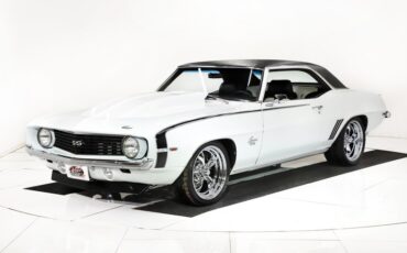 Unknown-Camaro-1969-Dover-White-Black-21