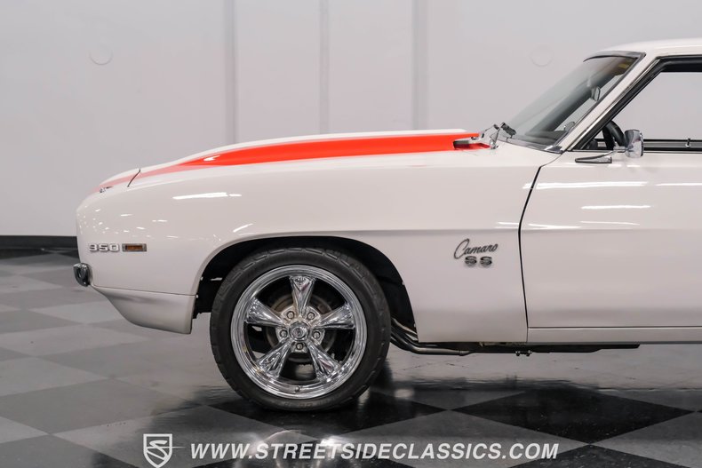 Unknown-Camaro-1969-Dover-White-Black-24