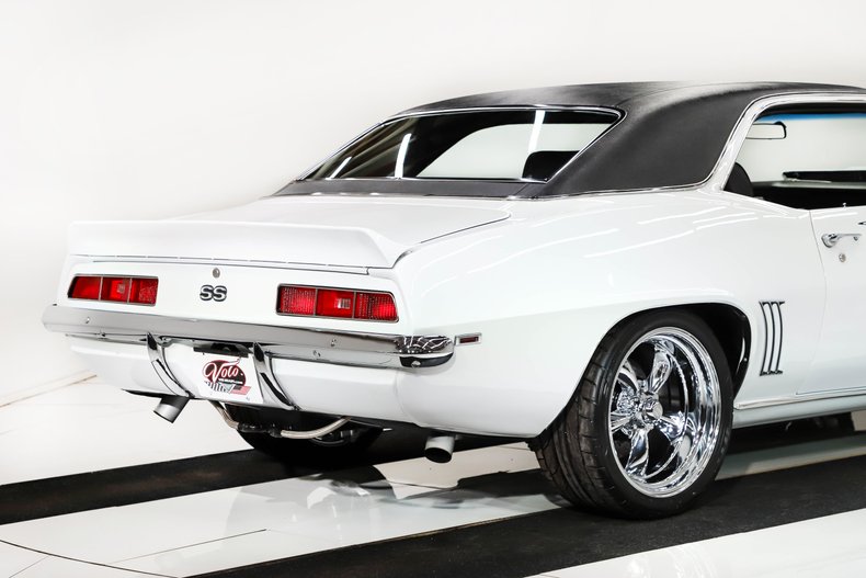 Unknown-Camaro-1969-Dover-White-Black-25