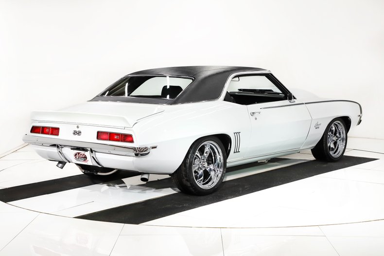 Unknown-Camaro-1969-Dover-White-Black-27